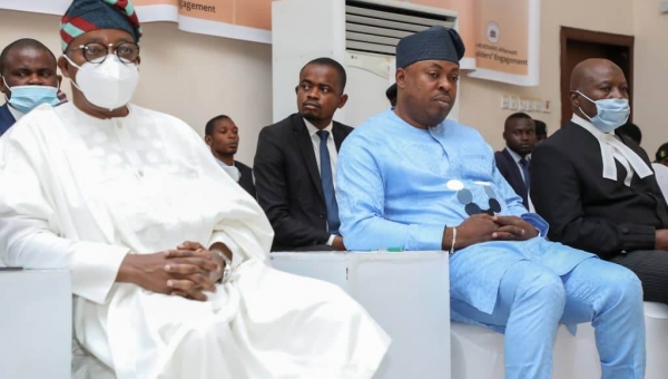 Osun Speaker felicitates with Gov. Oyetola on 2nd year anniversary 